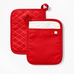 2-pack Red Potholder Set from Figmint